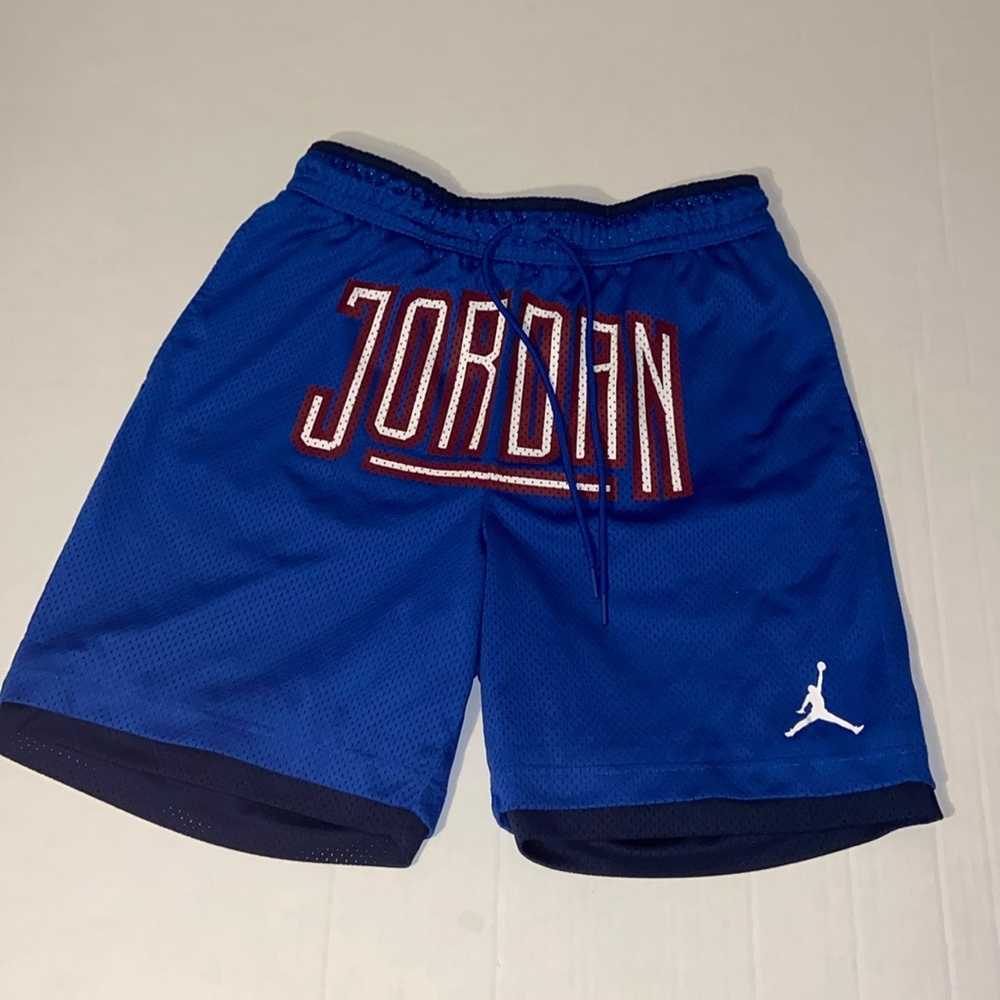 Jordan Men’s Medium Mesh Basketball Shorts